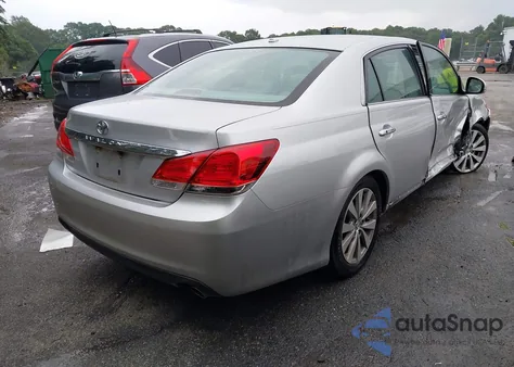 2011 Toyota Avalon Limited z USA, uszkodzony, nr VIN 4T1BK3DB2BU373970